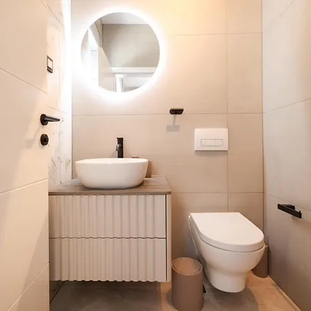 Crowonder Bura With Heated Swimming Pool And Jacuzzi Privlaka (Zadar)