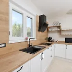 Crowonder Bura With Heated Swimming Pool And Jacuzzi Villa Privlaka (Zadar)
