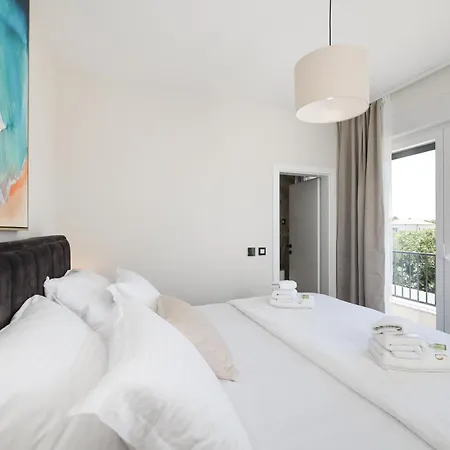 Crowonder Bura With Heated Swimming Pool And Jacuzzi *
